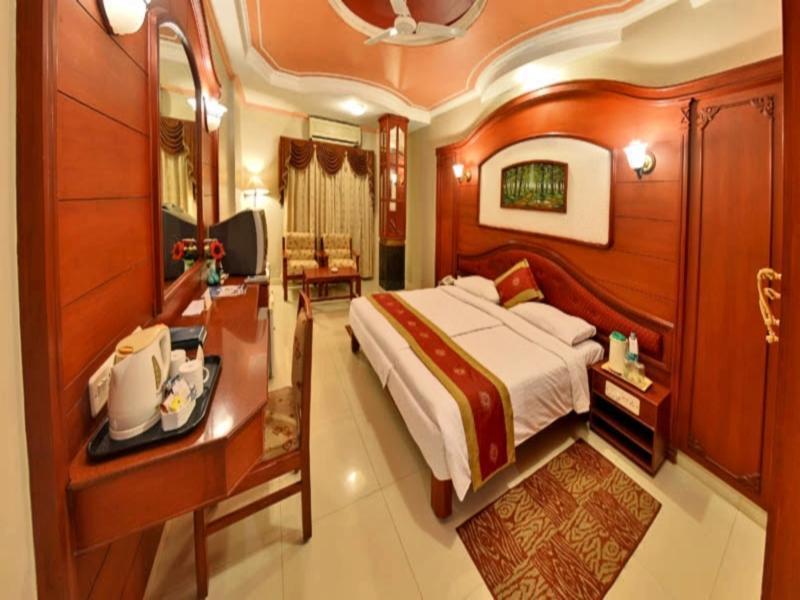 Hotel Gnanam Thanjavur Extérieur photo